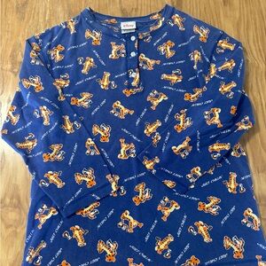 Y2K Disney - Tigger “Just Chillin” Shirt